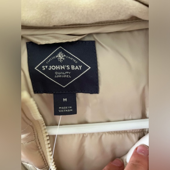 Saint John’s Bay women’s removable hood mid weight puffer jacket. NWT - Picture 3 of 5